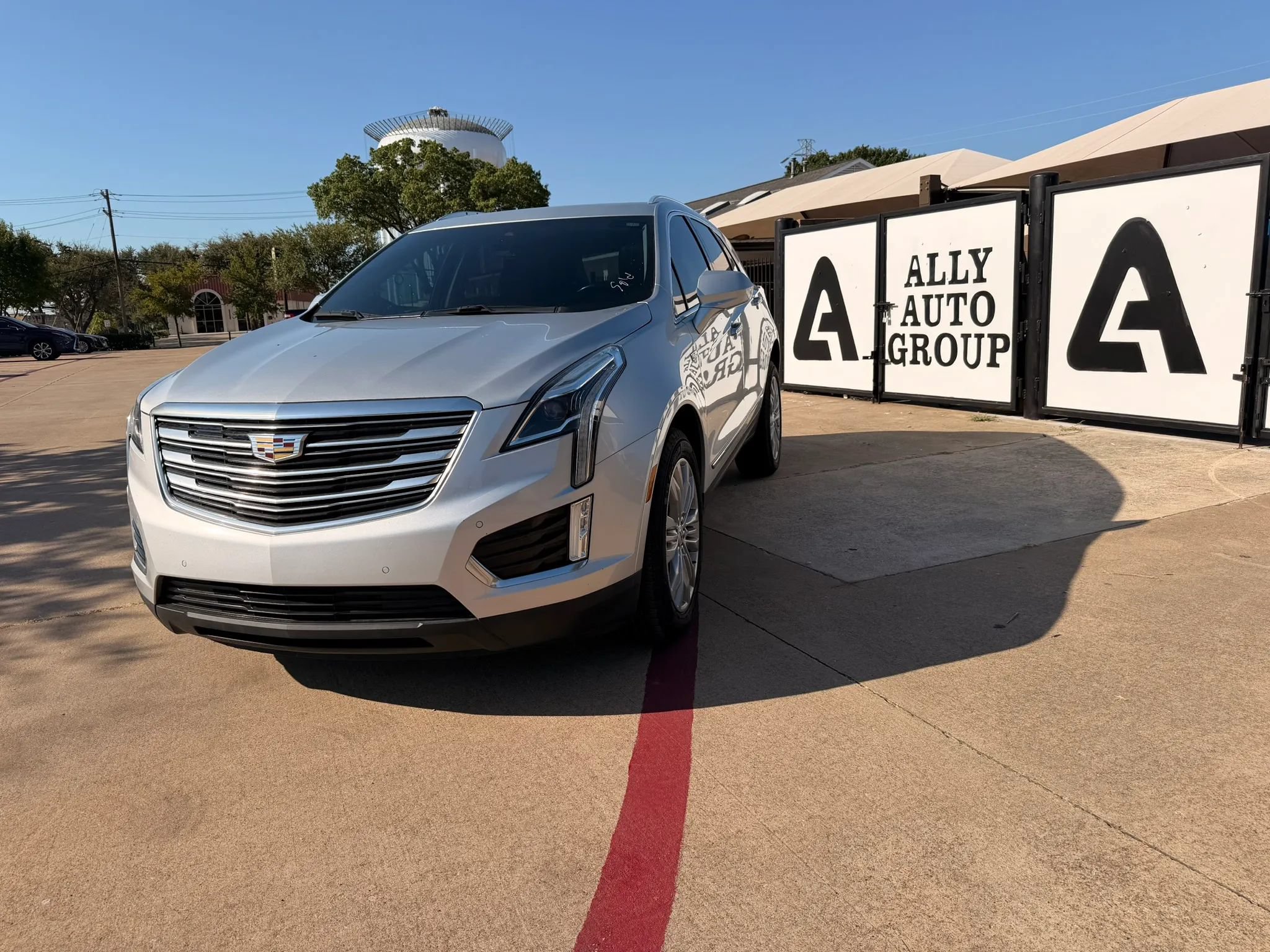 Used 2019 Cadillac XT5 Premium Luxury AWD/4WD image 1