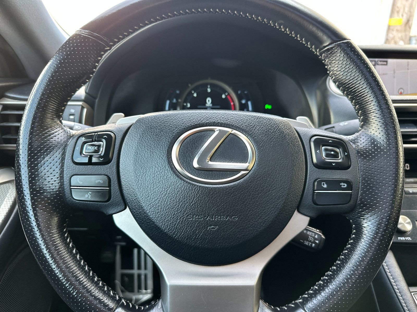 Used 2016 Lexus RC 200t image 26