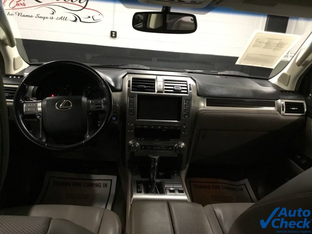 Used 2018 Lexus GX 460 w/ Navigation Package image 25