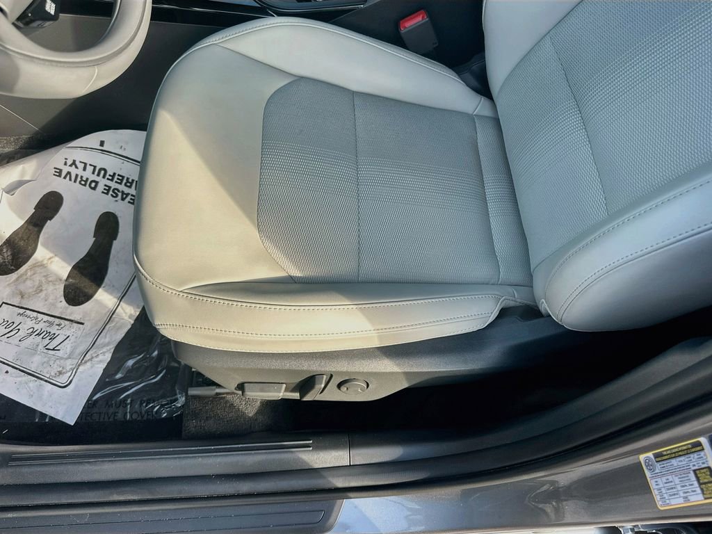 Certified 2025 Kia Niro EX Touring FWD image 19
