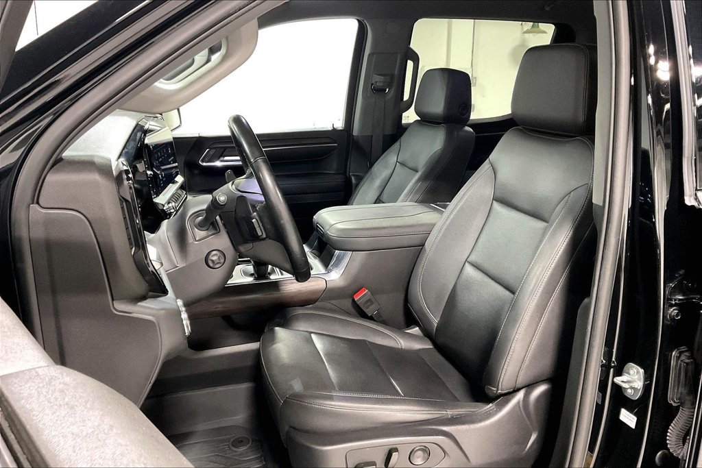 Used 2023 GMC Sierra 1500 SLT w/ SLT Premium Plus Package AWD/4WD image 30