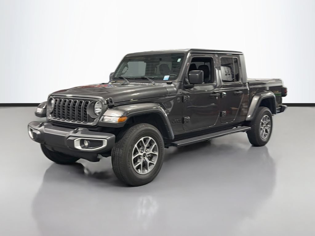Used 2024 Jeep Gladiator Sport AWD/4WD image 2