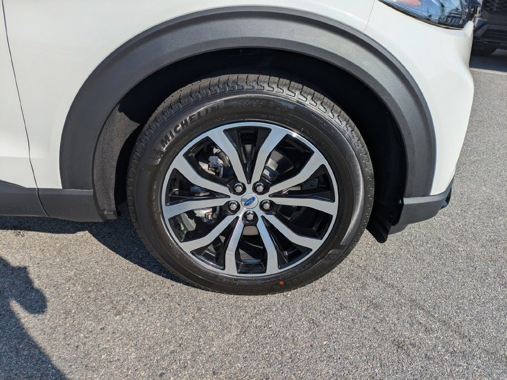 New 2026 Ford Explorer ST-Line w/ Premium Package RWD image 11