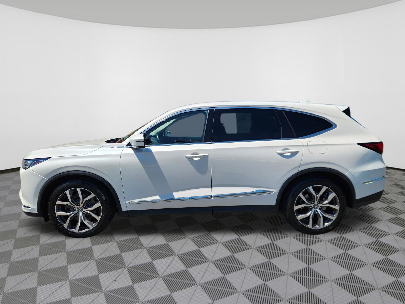 Certified 2023 Acura MDX SH-AWD w/ Technology Package image 5