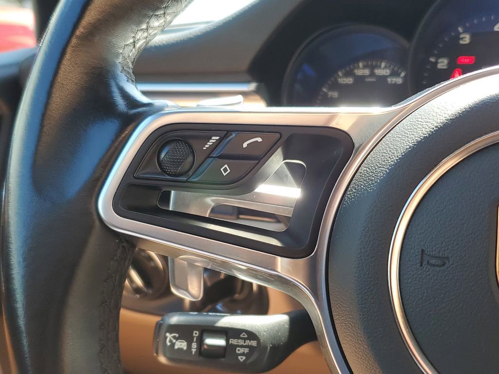Used 2021 Porsche Macan image 23