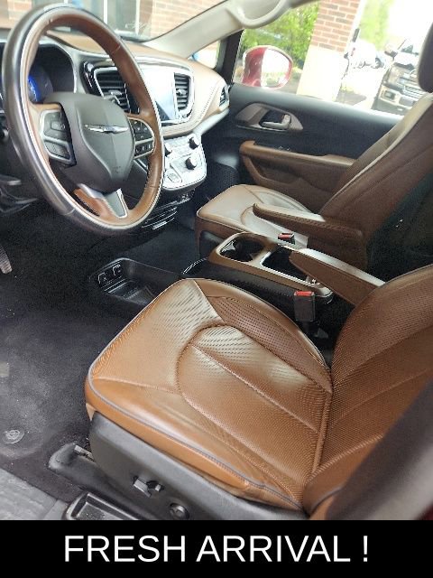 Used 2019 Chrysler Pacifica Limited FWD image 15