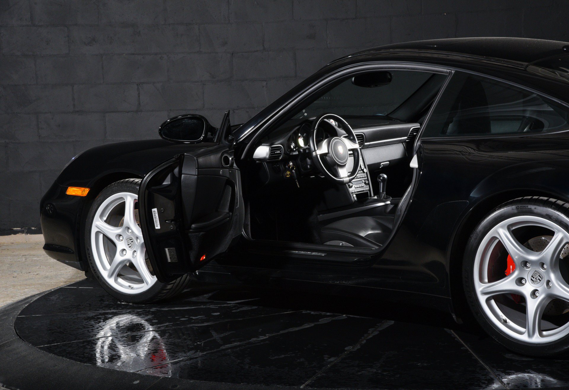 Used 2010 Porsche 911 Carrera 4S AWD/4WD image 13