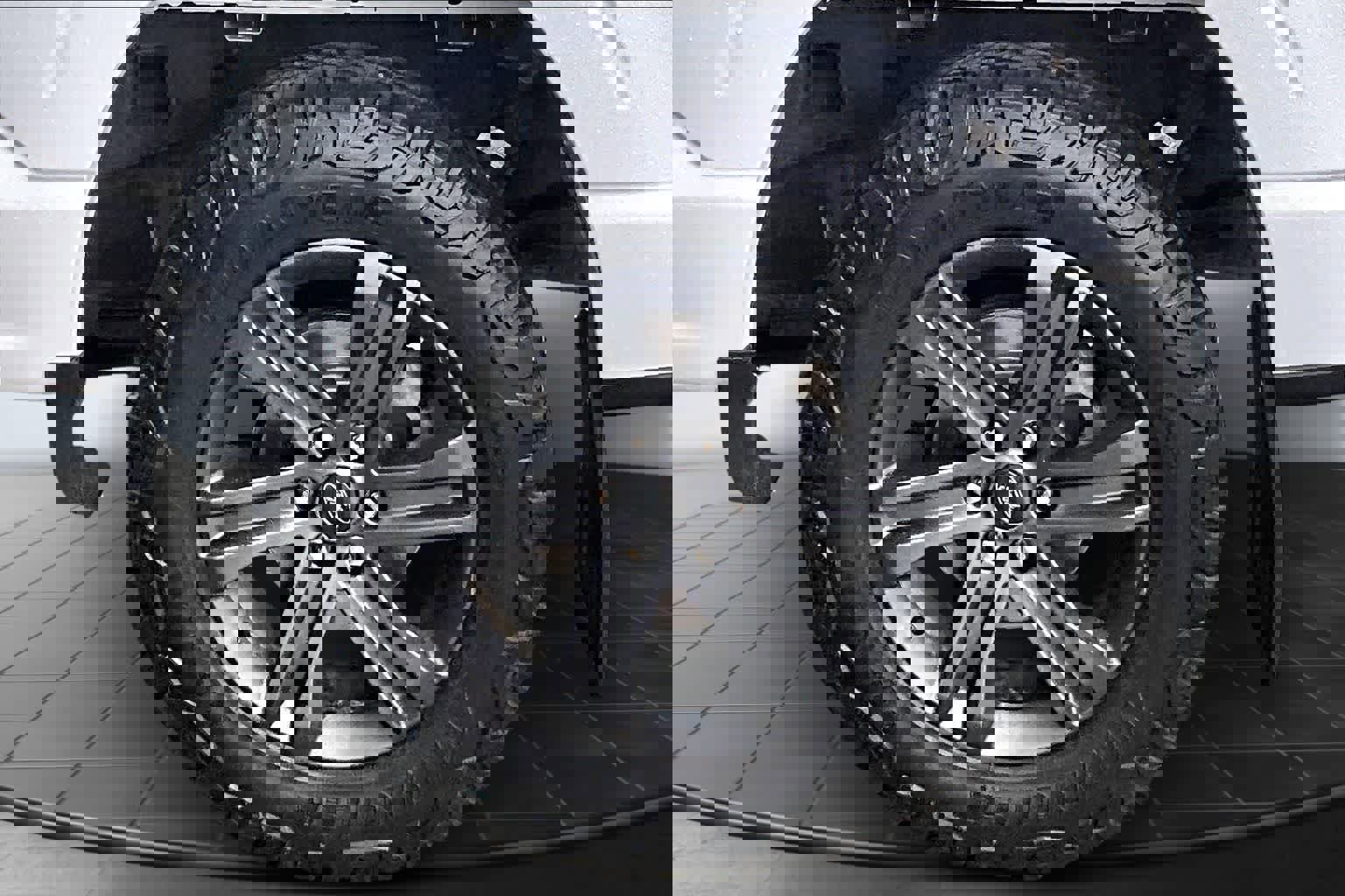 Used 2023 Ford F150 Lariat w/ Equipment Group 502A High AWD/4WD image 36