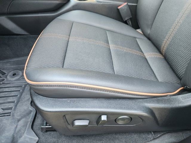 Used 2023 GMC Canyon AT4 image 26