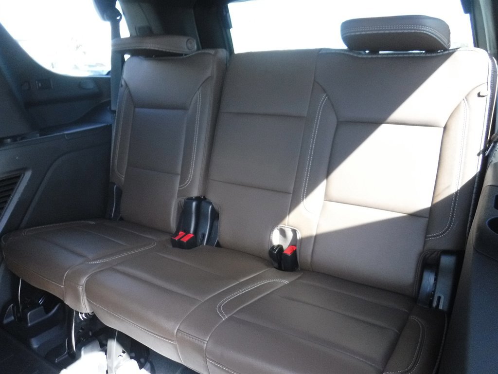 Used 2023 Chevrolet Tahoe High Country image 14