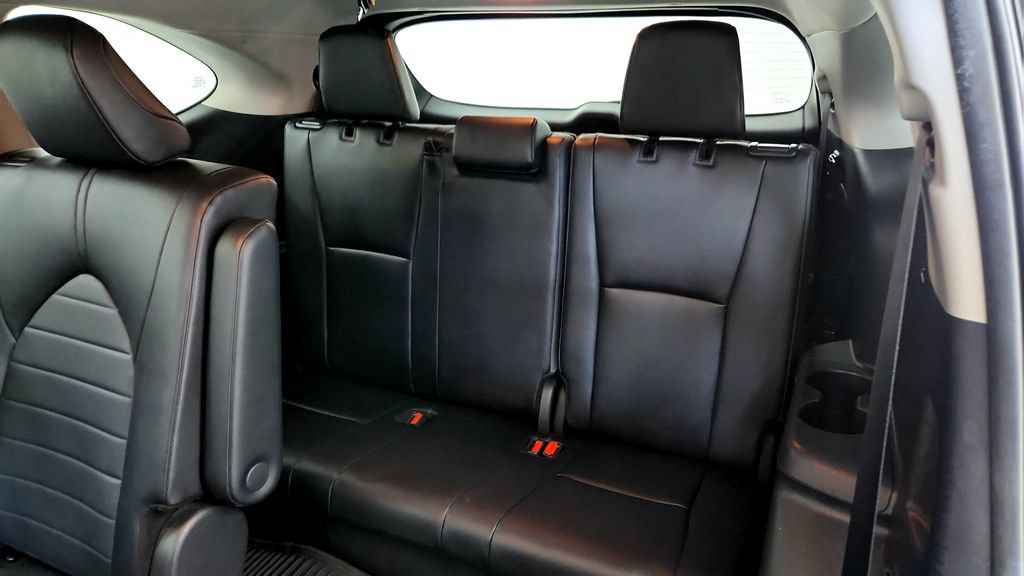 Used 2024 Toyota Highlander XLE AWD/4WD image 22