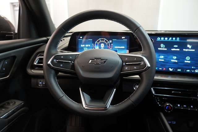 New 2026 Chevrolet Traverse LT w/ Midnight/Sport Edition AWD/4WD image 17