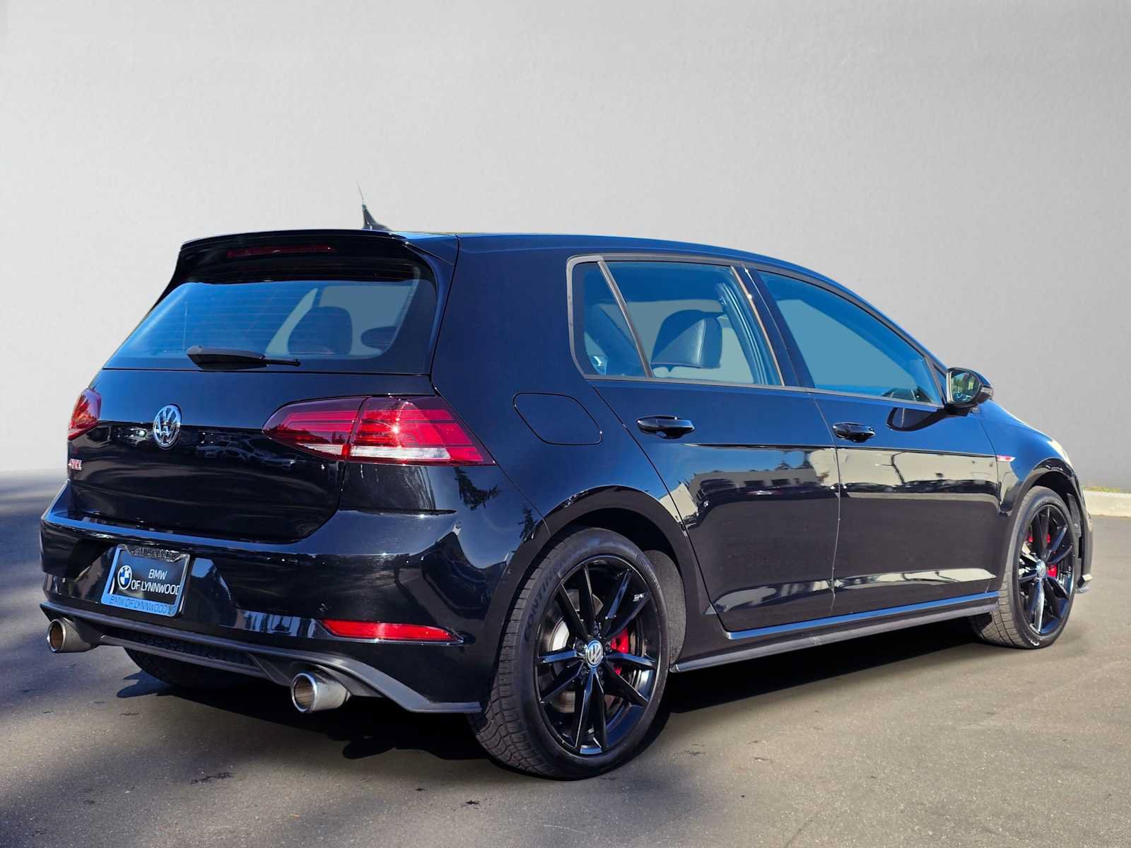 Used 2021 Volkswagen GTI SE FWD image 3