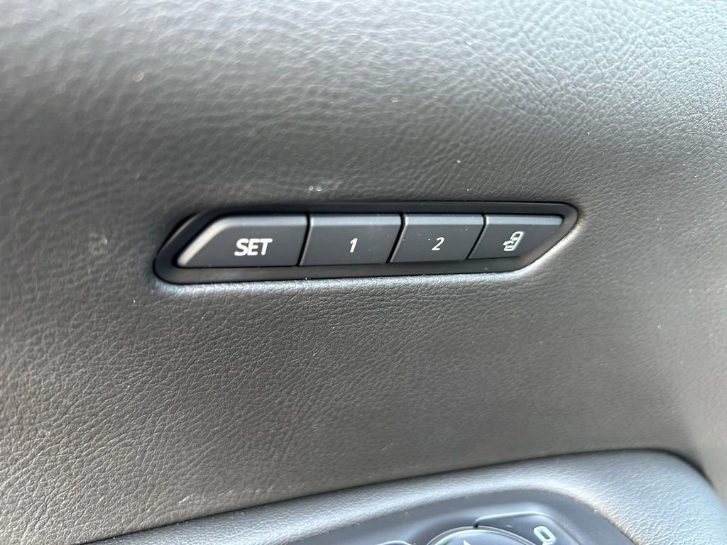 Used 2021 Cadillac XT6 Premium Luxury image 18