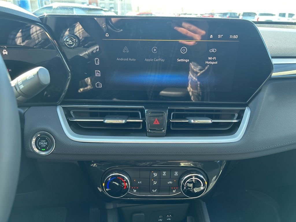 Used 2024 Chevrolet TrailBlazer LT w/ LT Cold Weather Package image 26