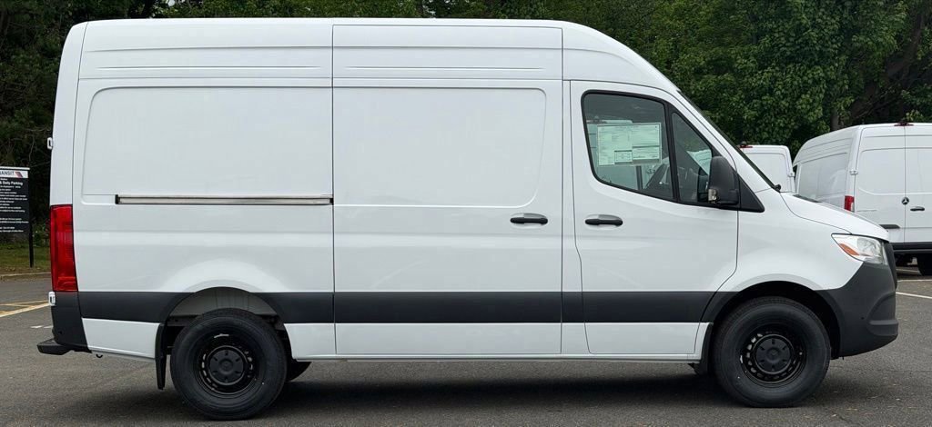 New 2026 Mercedes-Benz Sprinter 2500 image 3