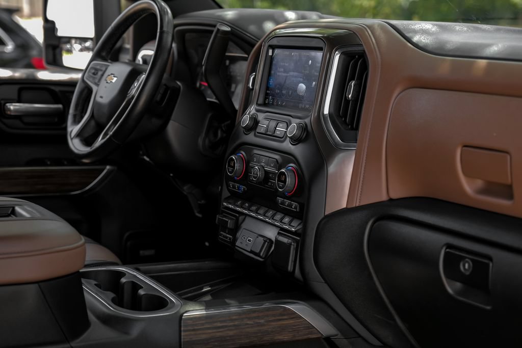 Used 2022 Chevrolet Silverado 2500 High Country AWD/4WD image 33