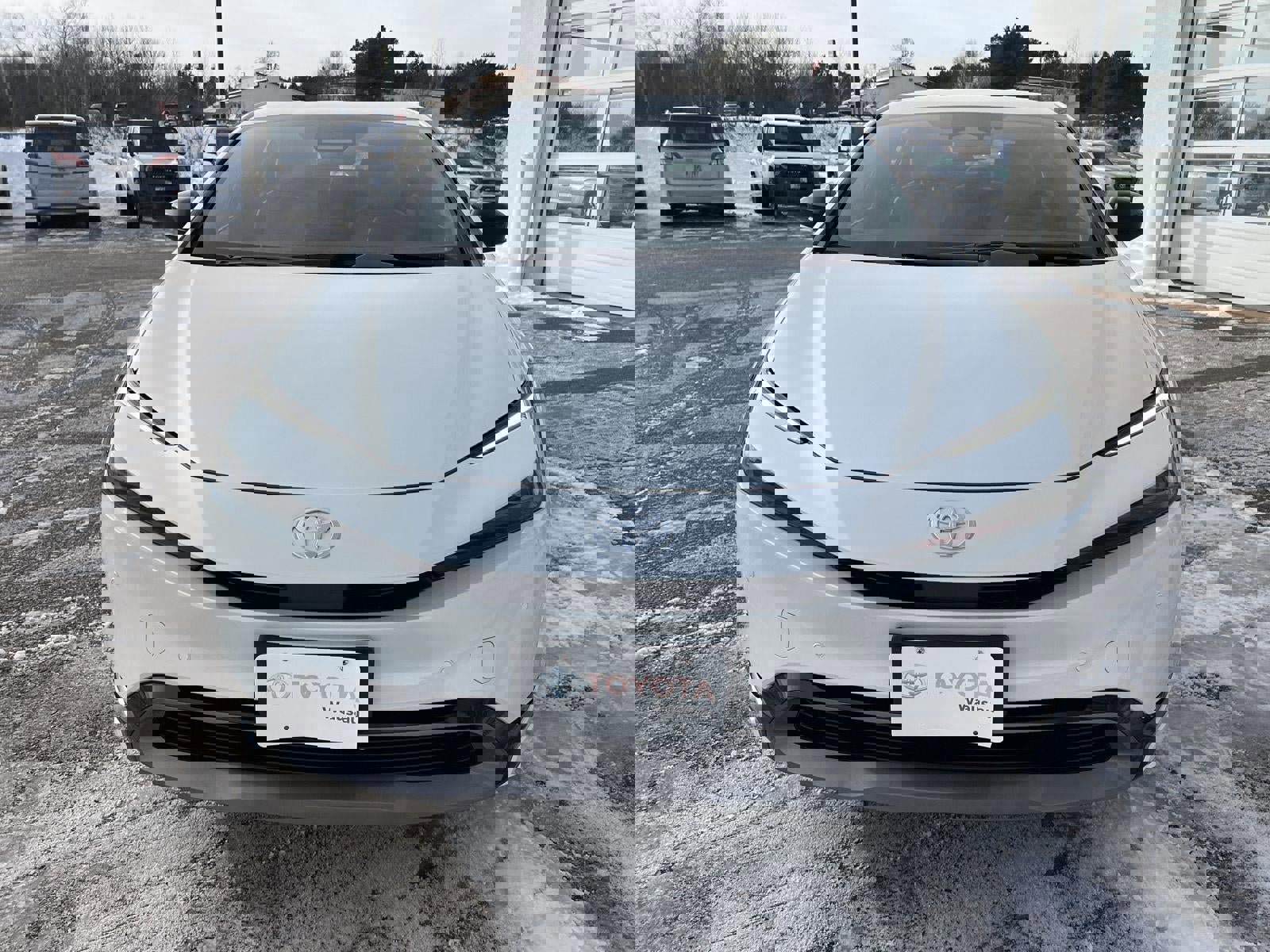 Used 2025 Toyota Prius XLE image 8