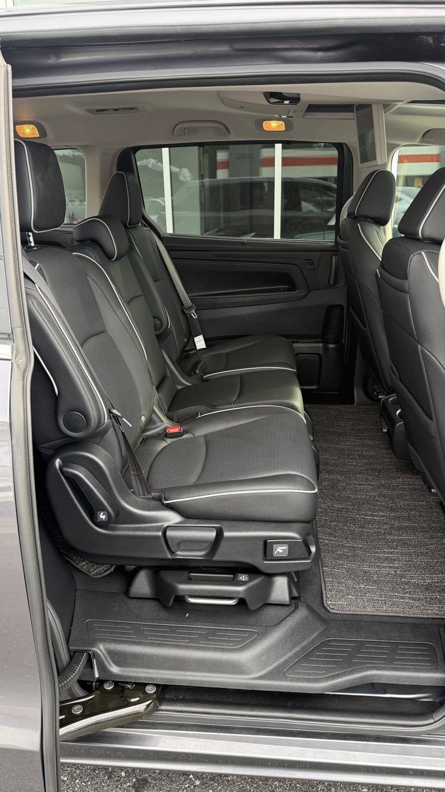 Used 2026 Honda Odyssey Elite image 24