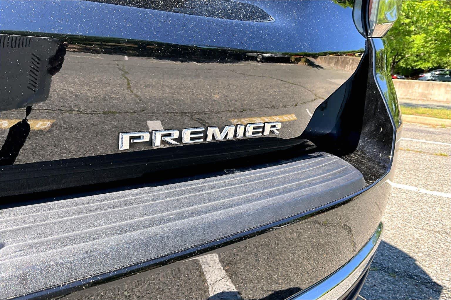 Used 2023 Chevrolet Tahoe Premier AWD/4WD image 10