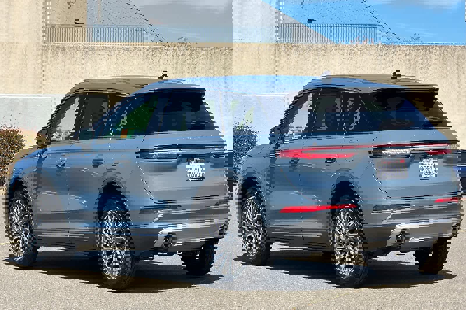 Used 2023 Lincoln Corsair Reserve w/ Equipment Group 201A image 7