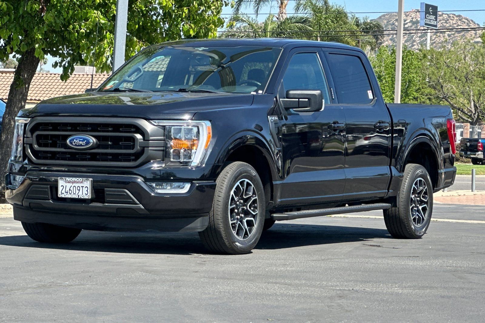 Used 2023 Ford F150 XLT w/ Equipment Group 302A High image 8