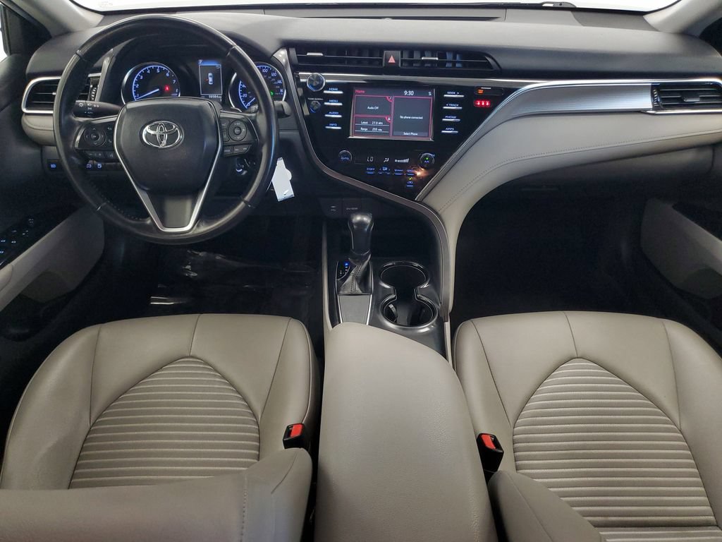 Used 2018 Toyota Camry SE FWD image 13