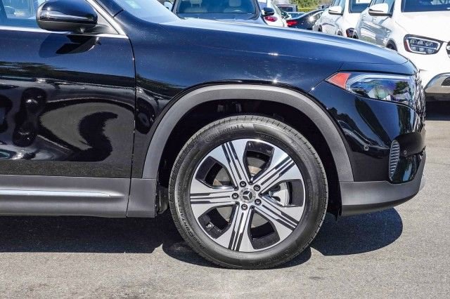 Used 2024 Mercedes-Benz EQB 350 4MATIC SUV w/ Winter Package image 11