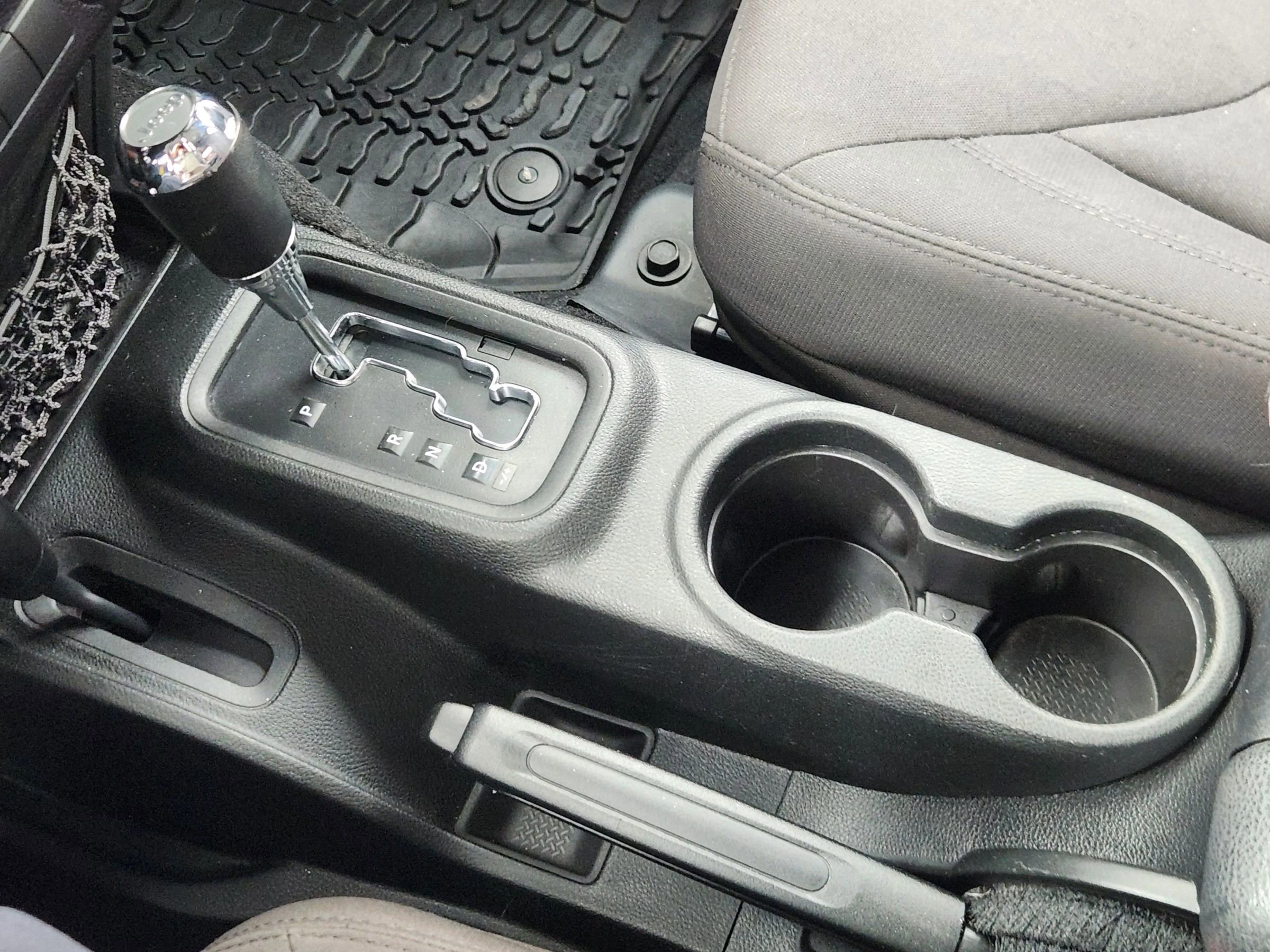 Used 2017 Jeep Wrangler Unlimited Sport image 33