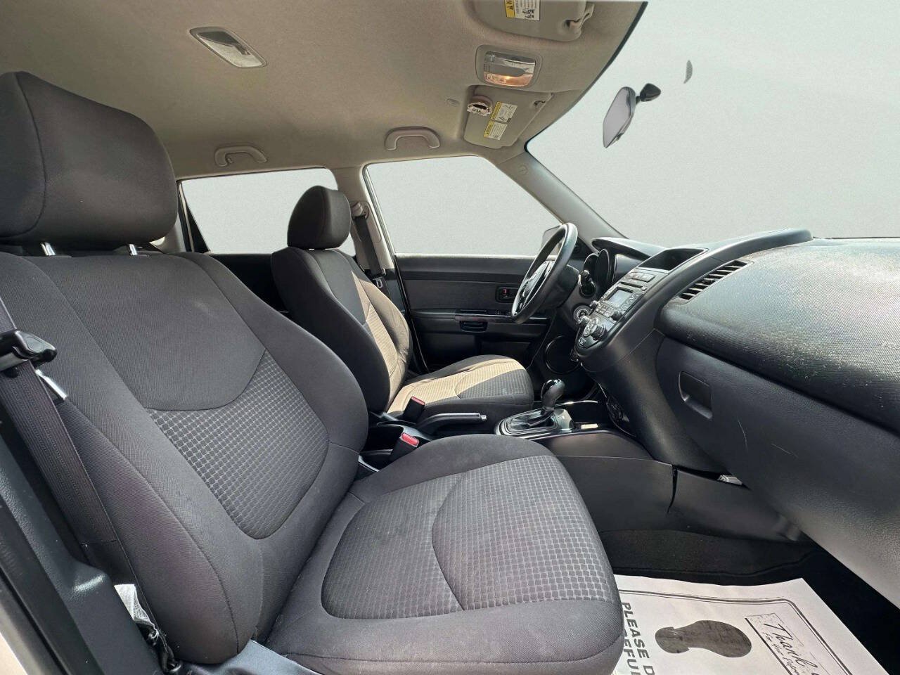 Used 2012 Kia Soul FWD image 21