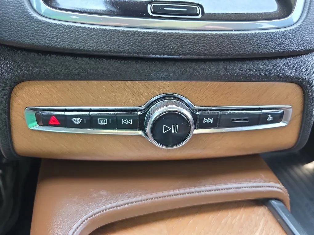 Used 2019 Volvo XC90 T6 Inscription w/ Advanced Package AWD/4WD image 36