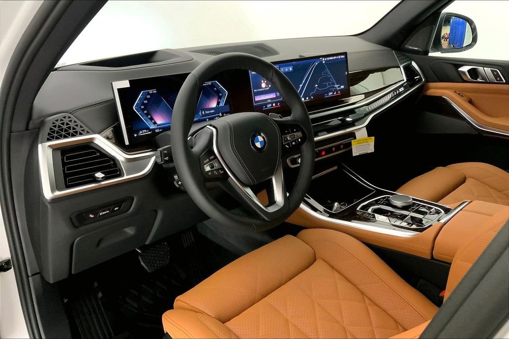 New 2026 BMW X5 xDrive50e w/ Climate Comfort Package image 4