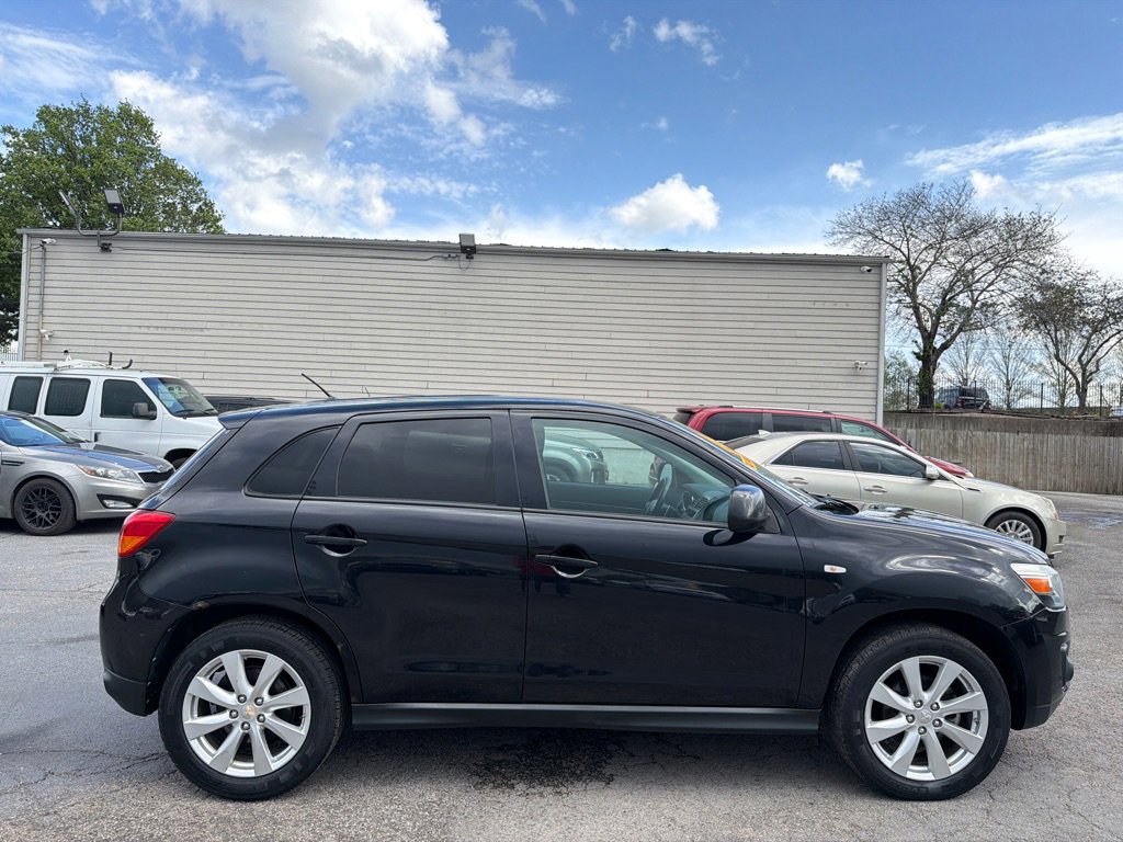 Used 2013 Mitsubishi Outlander Sport ES AWD/4WD image 5