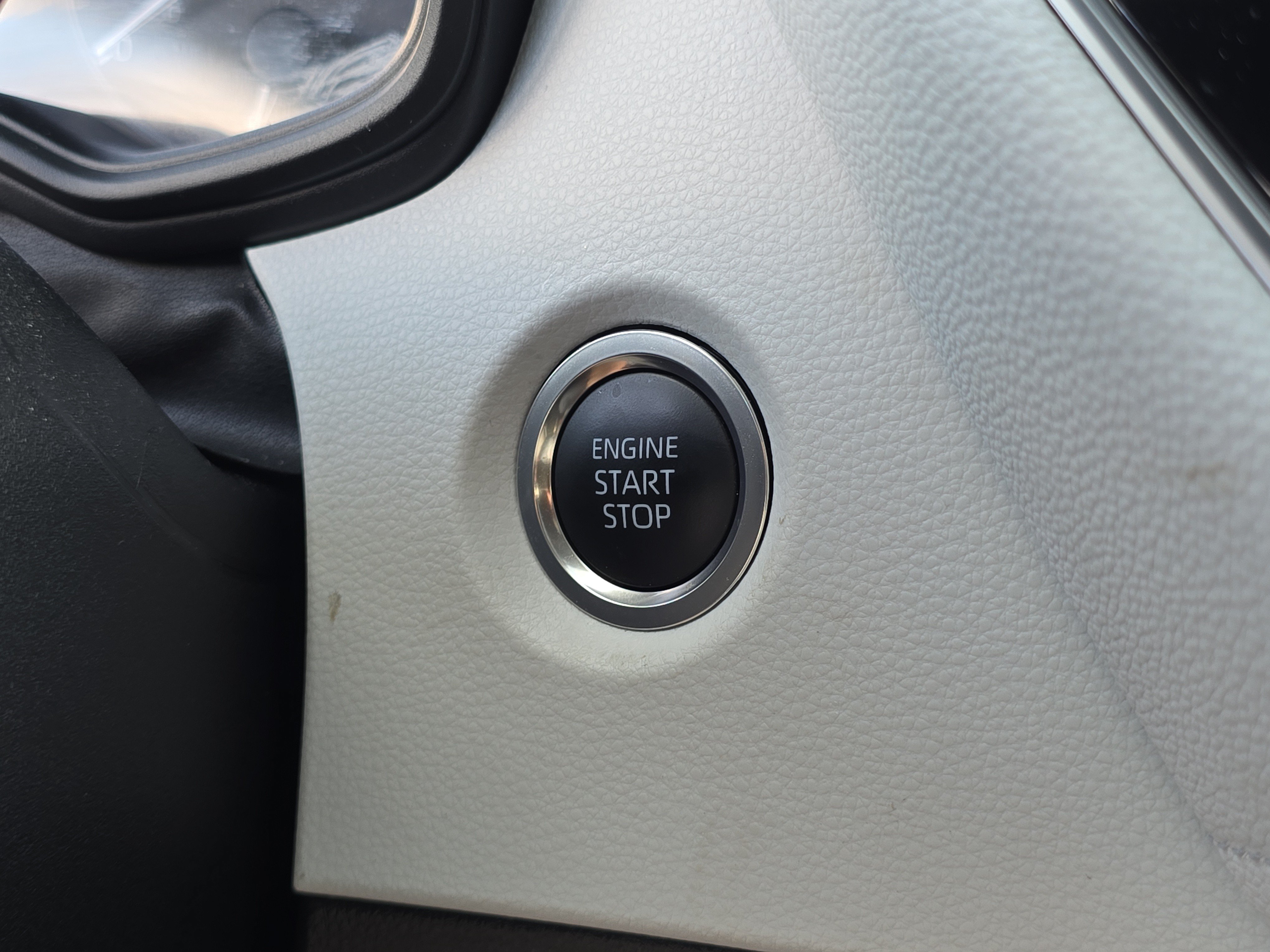 Used 2025 Toyota Corolla SE FWD image 26