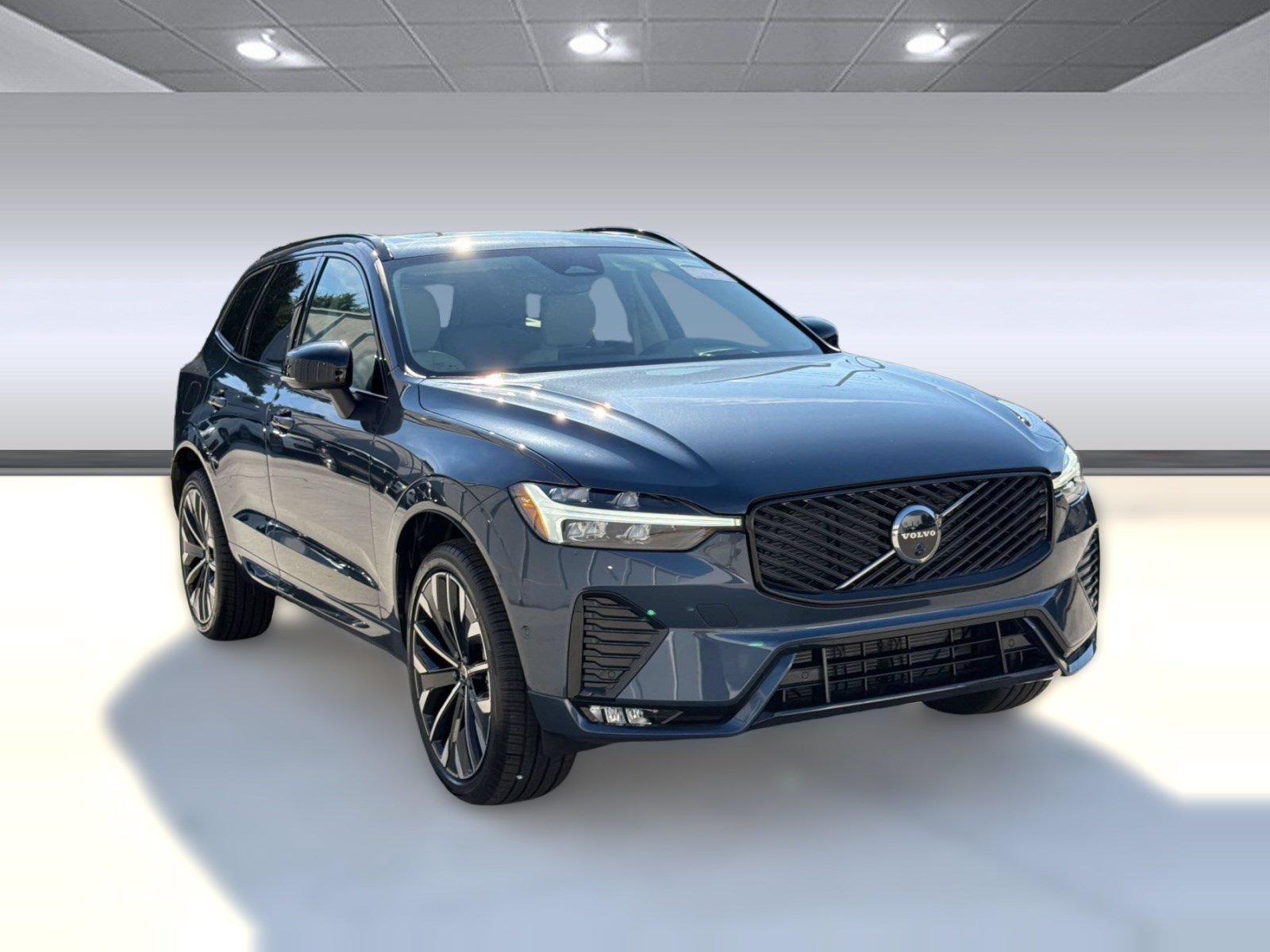 New 2026 Volvo XC60 B5 Ultra w/ Protection Package Premier AWD/4WD image 7