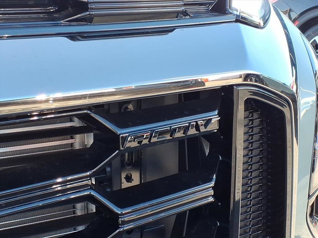 New 2026 Chevrolet Equinox ACTIV w/ Convenience Package III image 6