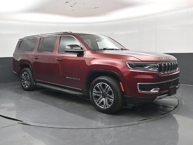 Used 2024 Jeep Wagoneer L Series II w/ Flexible Seating Group RWD image 35