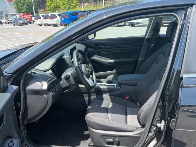 New 2026 Nissan Altima 2.5 SV FWD image 14