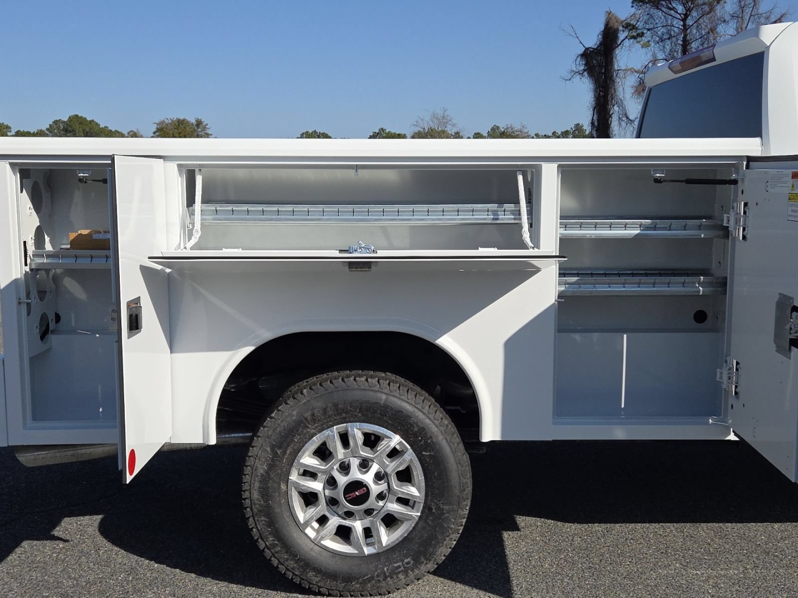 New 2026 GMC Sierra 2500 Pro w/ Convenience Package AWD/4WD image 20
