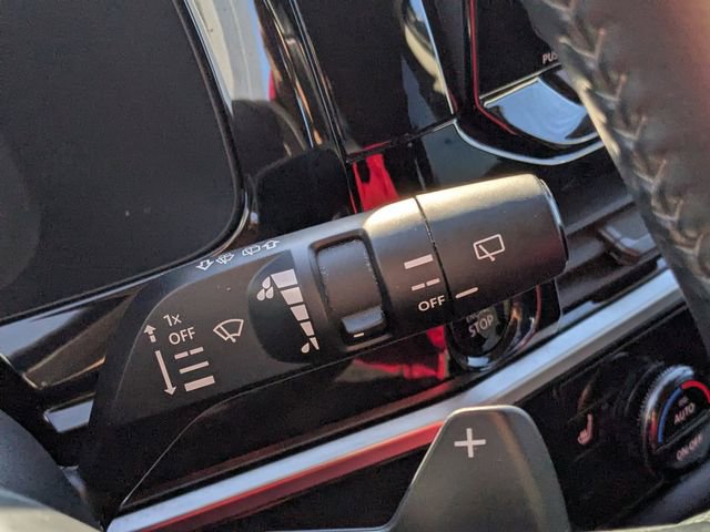 Used 2025 Nissan Pathfinder SV image 26