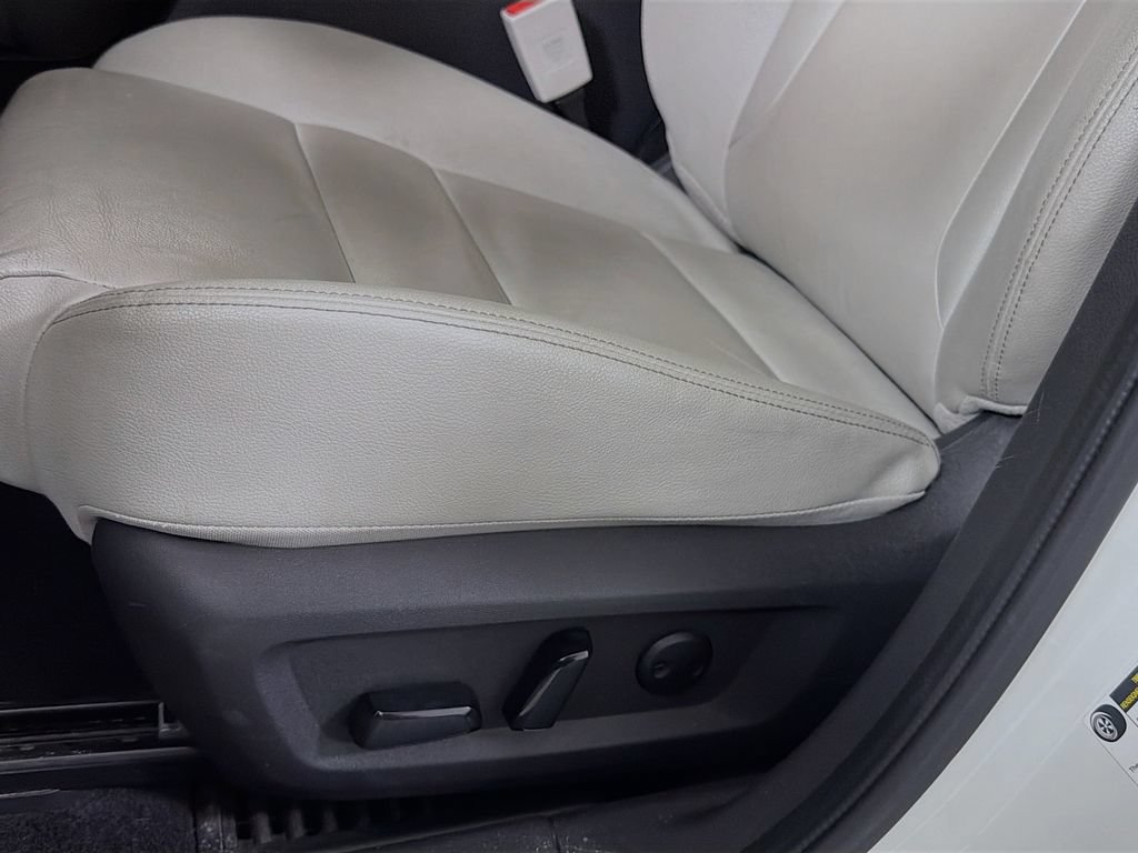 Used 2023 Nissan Rogue SL w/ SL Premium Package AWD/4WD image 25