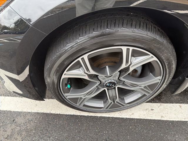 Used 2020 Kia Stinger GT-Line w/ Sun & Sound Package image 29