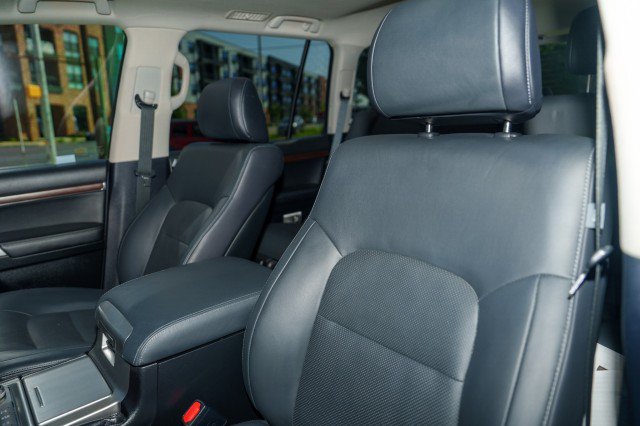 Used 2020 Toyota Land Cruiser AWD/4WD image 13