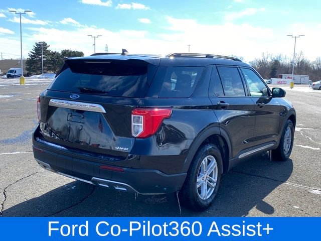 Used 2023 Ford Explorer XLT image 4