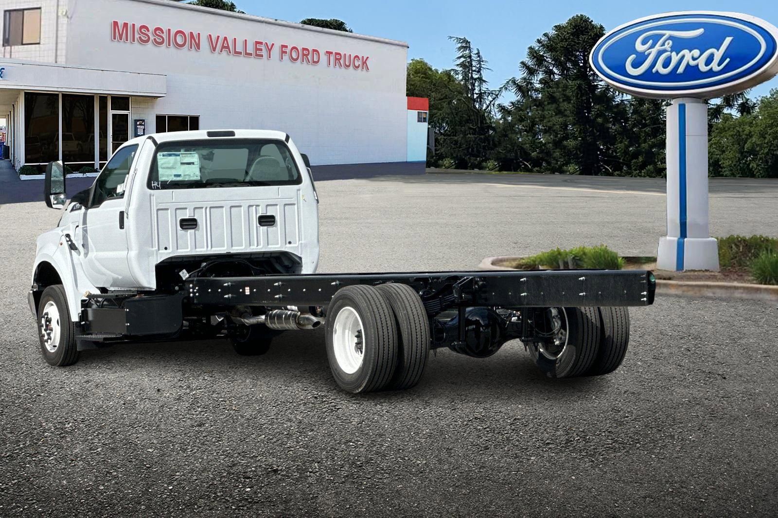 New 2027 Ford F650 2WD Regular Cab Super Duty image 6