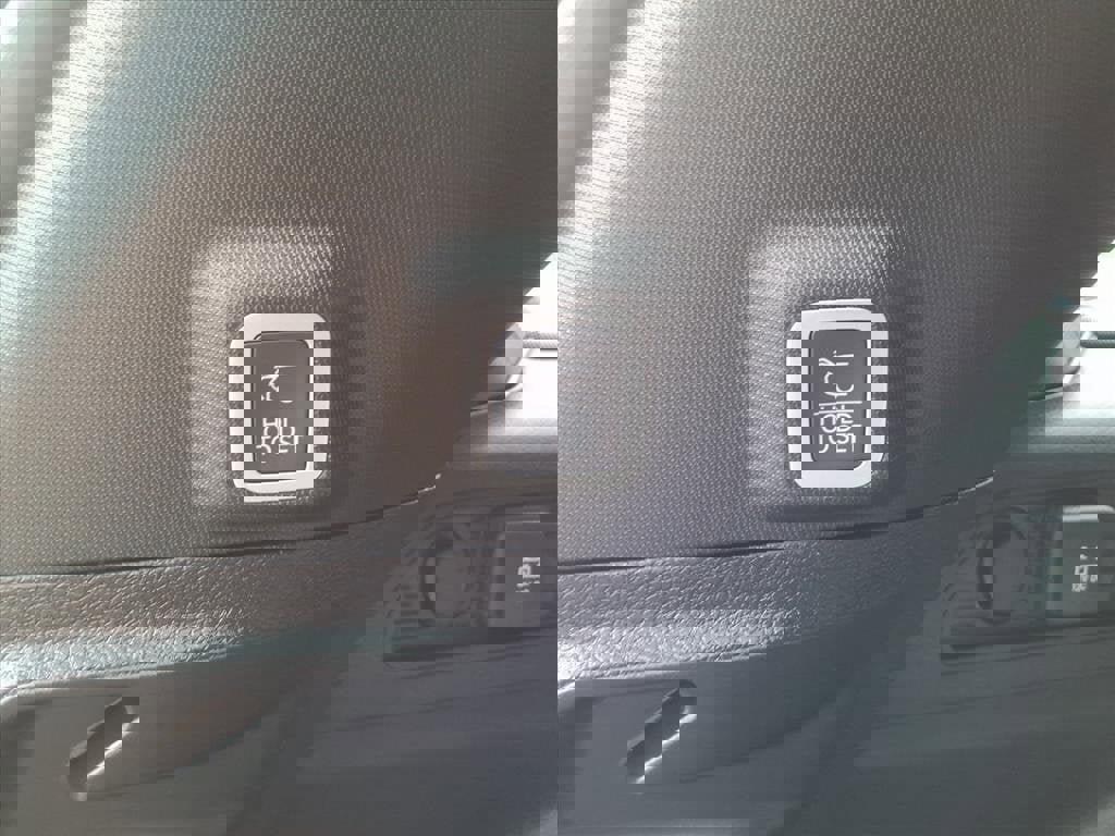 New 2025 Jeep Grand Cherokee Limited w/ Trailer Tow Package image 7