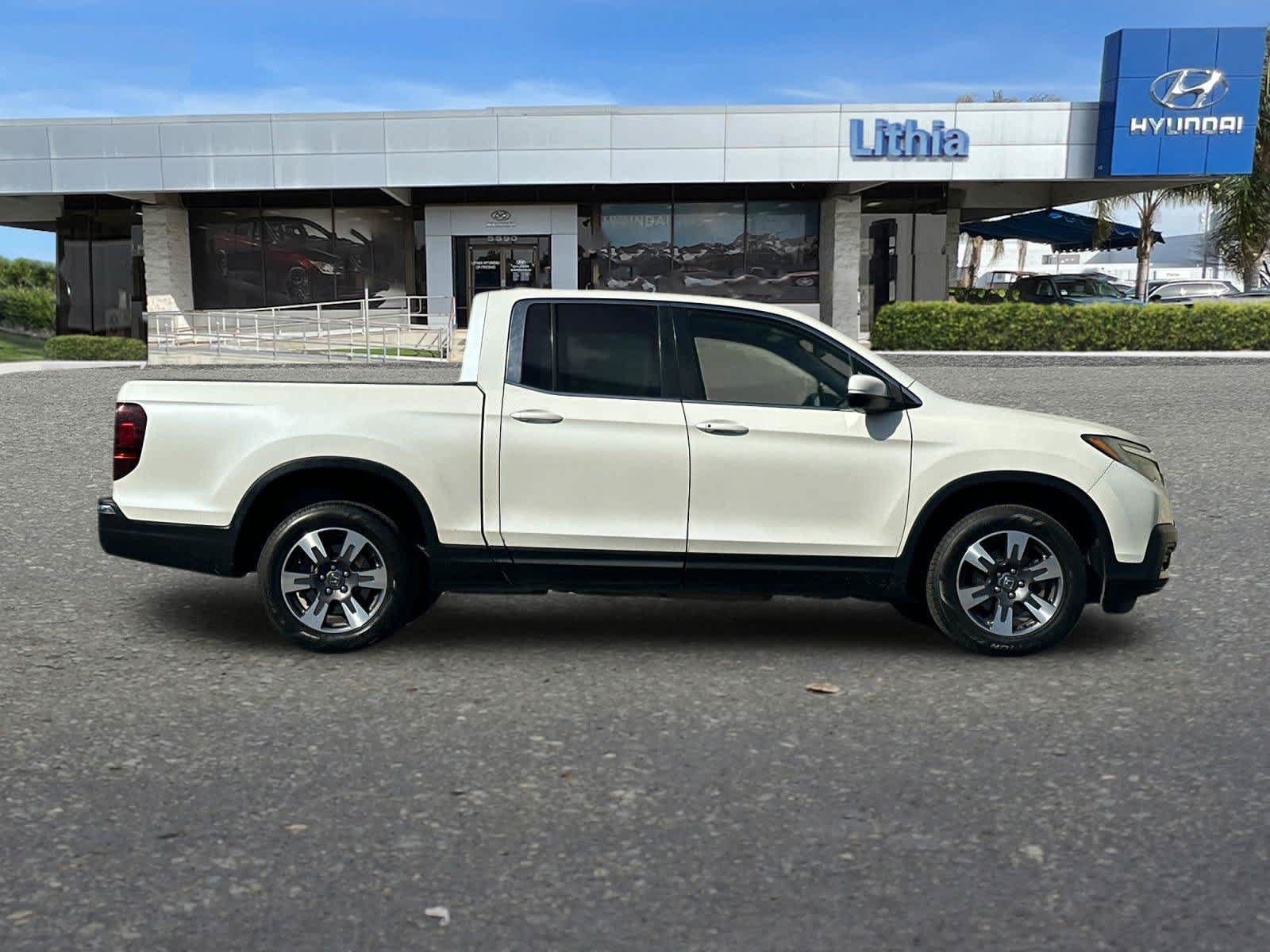 Used 2017 Honda Ridgeline RTL image 9