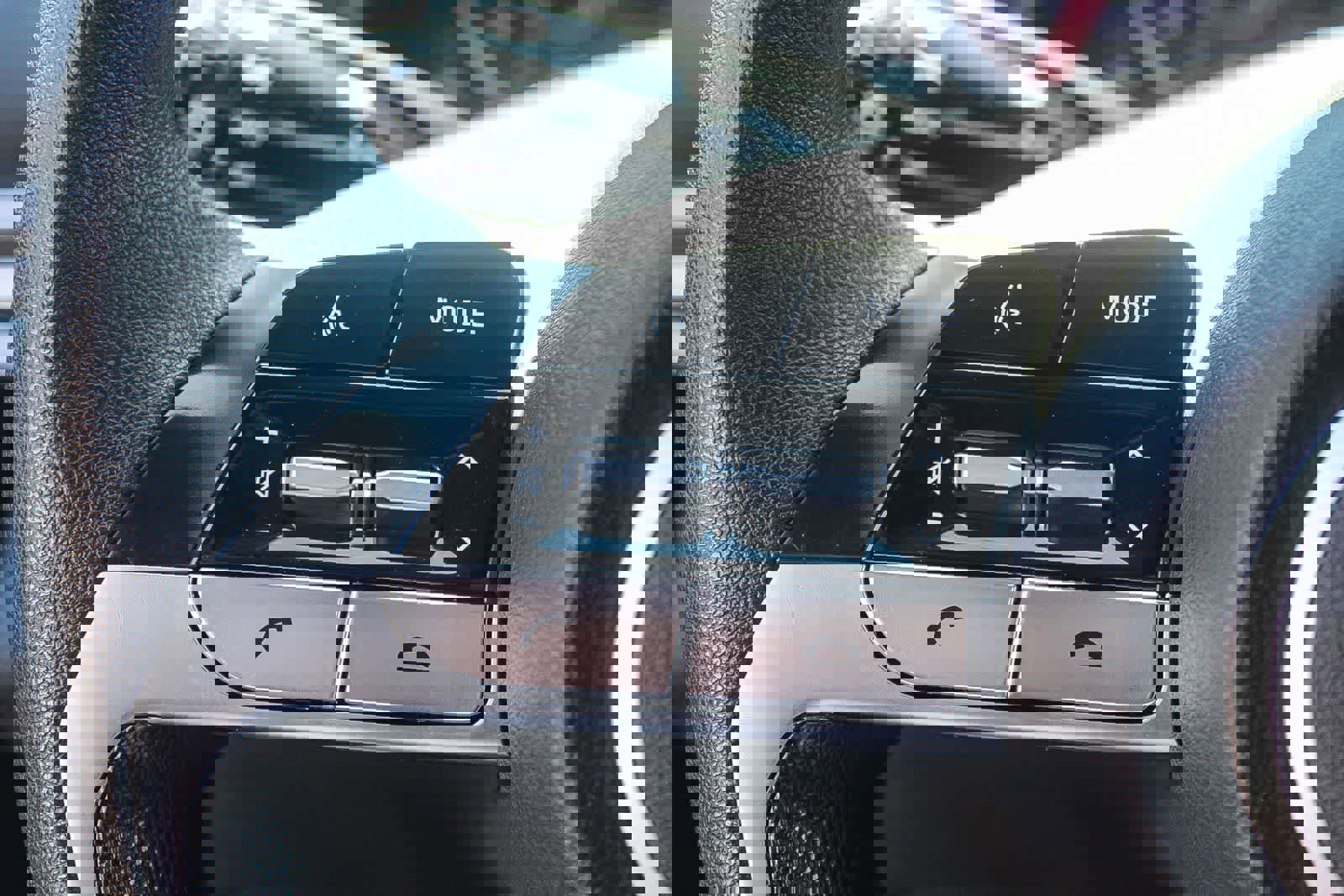 Certified 2023 Hyundai Elantra SEL image 31