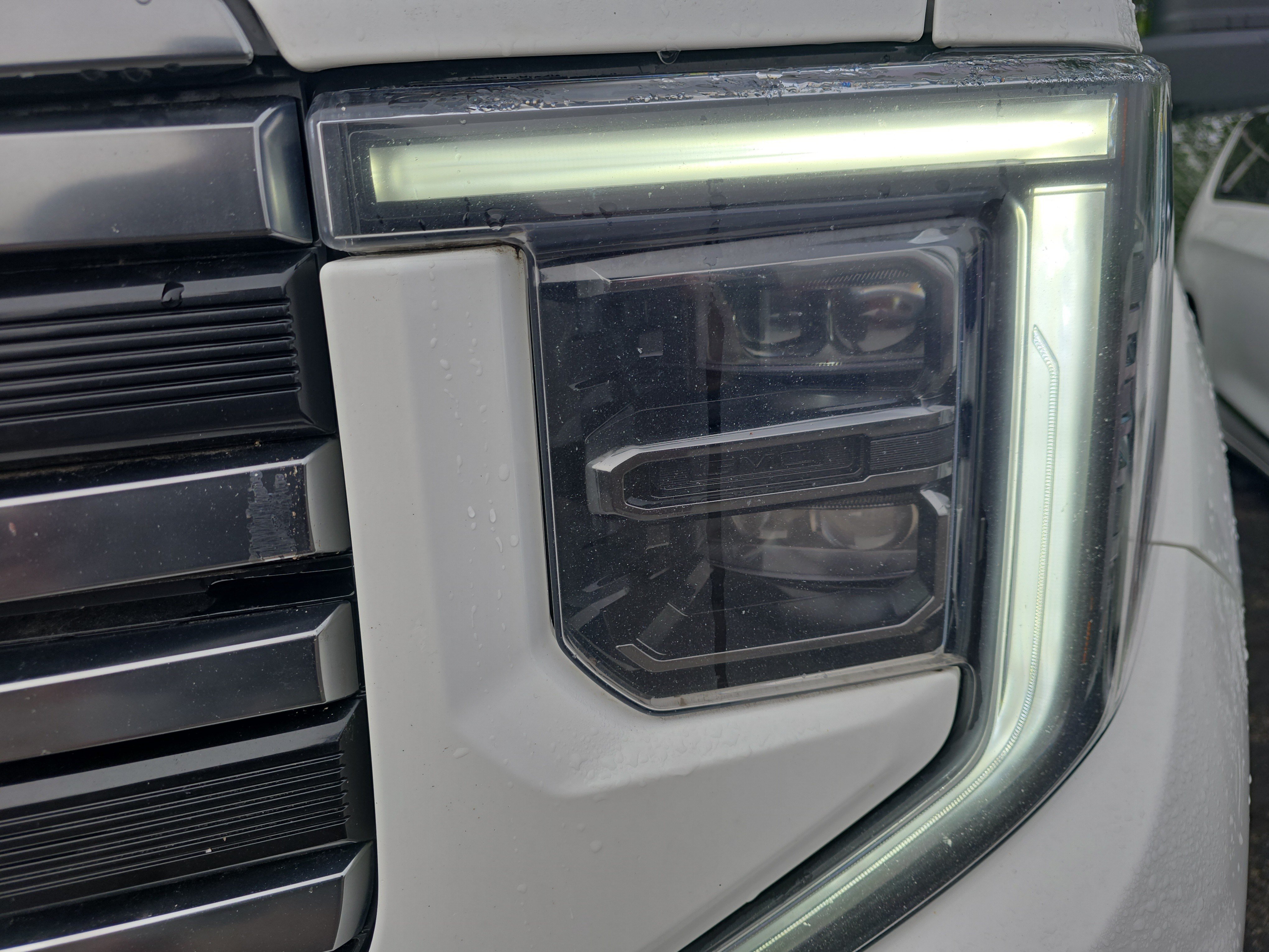 Used 2024 GMC Sierra 1500 AT4 w/ Technology Package AWD/4WD image 10