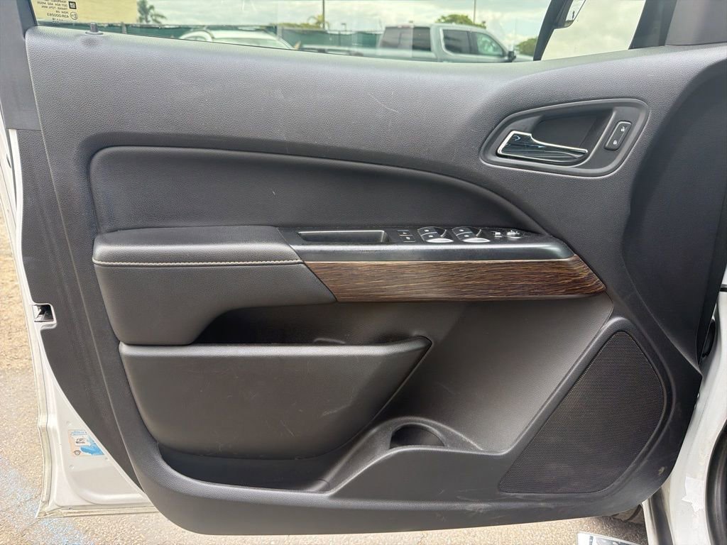 Used 2018 GMC Canyon Denali RWD image 8